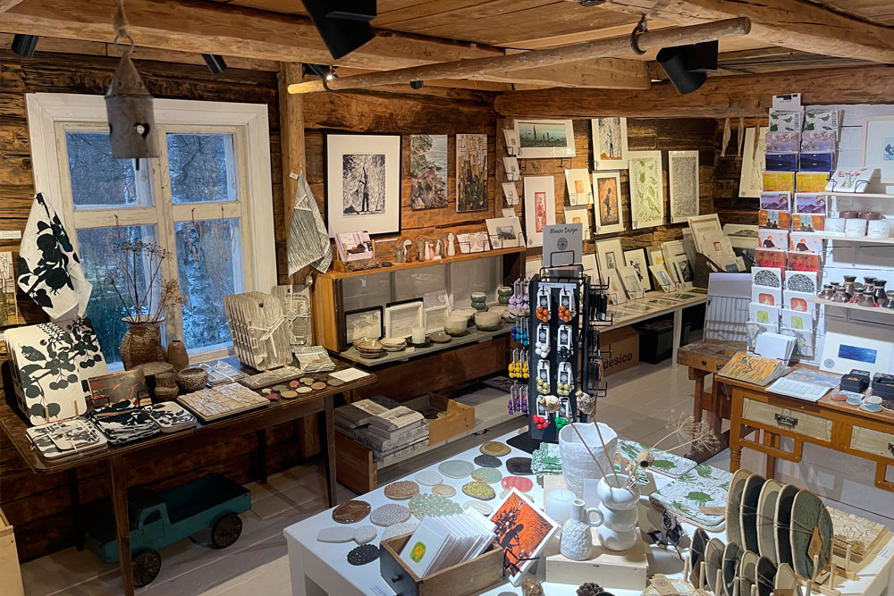 Muusan_Puoti-Muusa_Design-Joonas_Vähäsöyrinki-Art-WEB